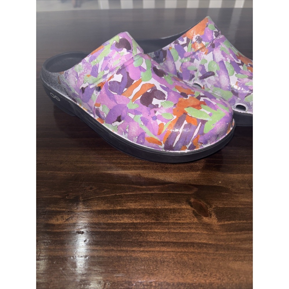 OOFOS OOcloog Limited Edition Purple Watercolor Recovery Clogs Women's Sz 6
